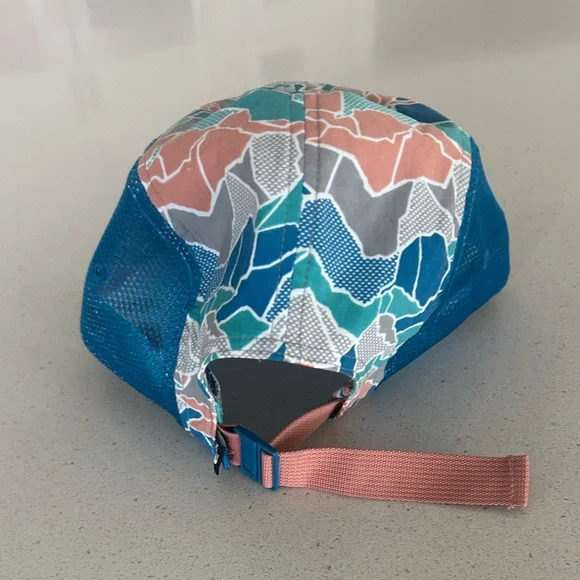 The North Face Women’s Camp Patterned Cap - Picture 4 of 7